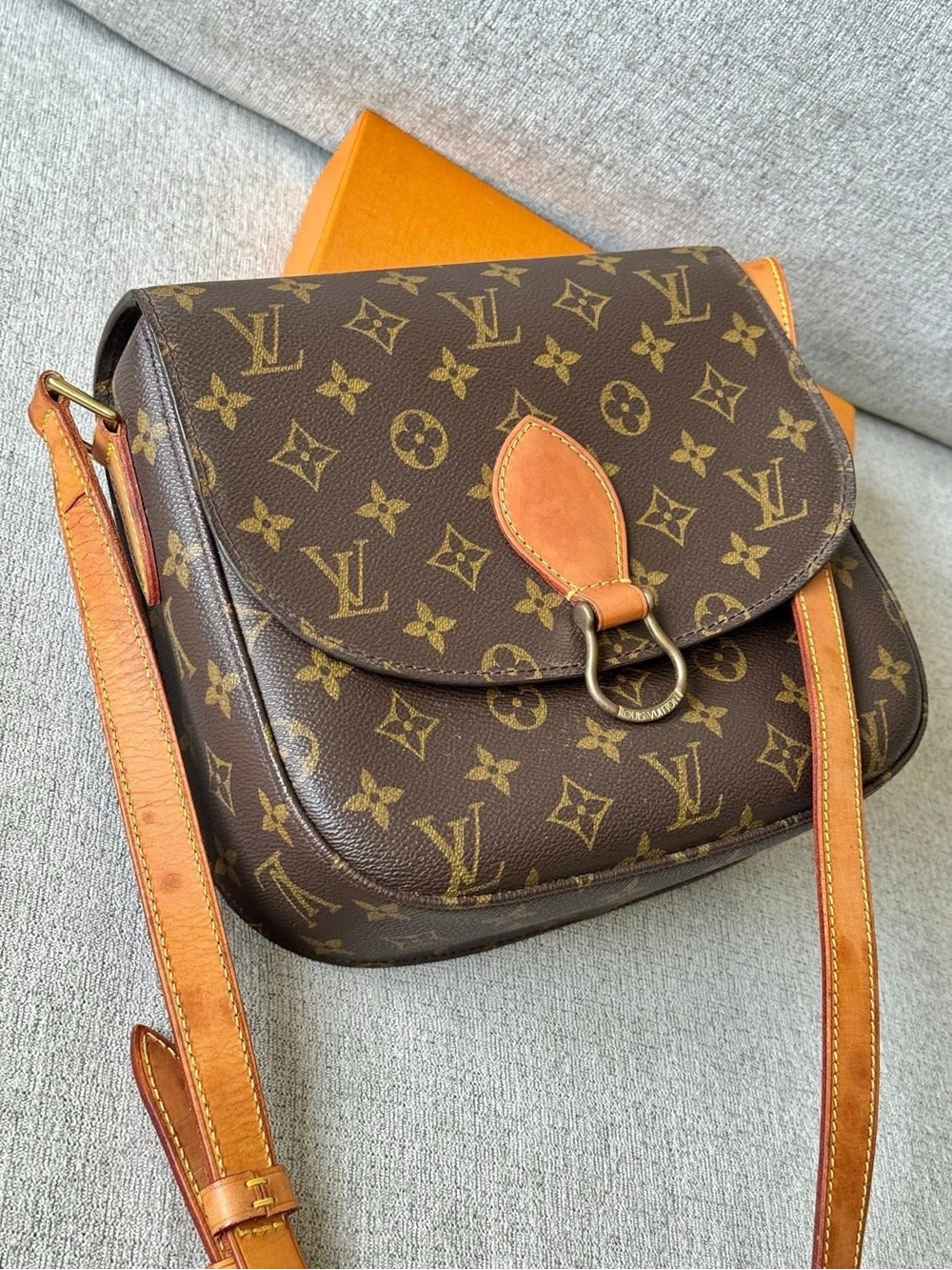 Louis Vuitton Monogram Canvas Saddle Crossbody with Vachetta Trim - Picture 12 of 16